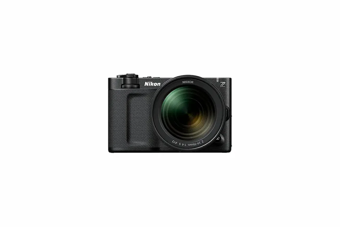 10/24発売 Nikon ZRの予約開始日・発売日・価格・比較最新情報